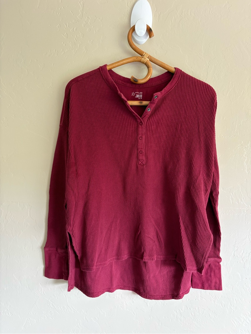 Aerie Waffle Knit Snap Button Henley Long Sleeve High Low Shirt Berry Red XS